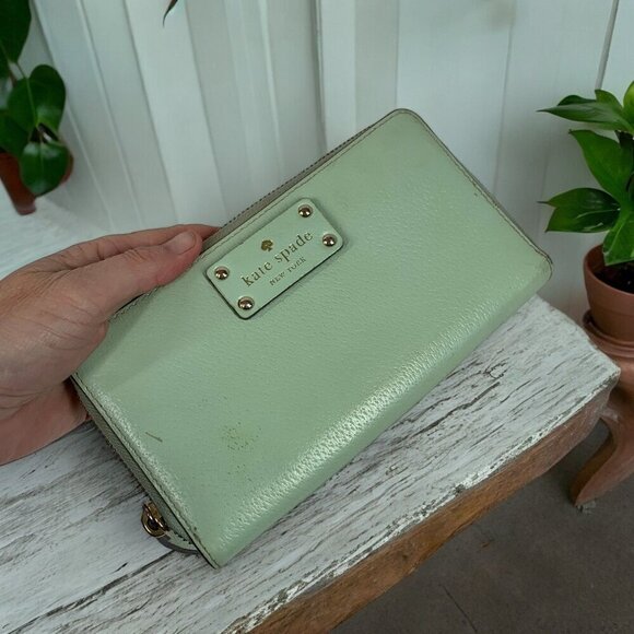 Kate Spade Wellesley Neda Wallet Large Zip Mint Mojito Green Leather WLRU-1153 - Picture 7 of 15